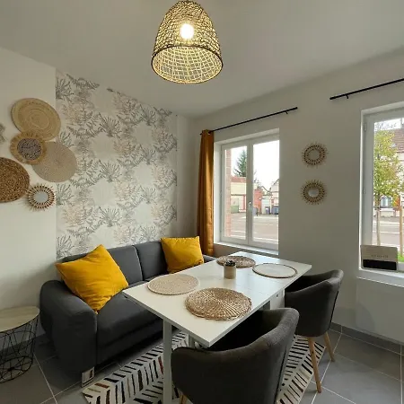 Appartement Le Familial Proche Gare à Sens Extérieur photo